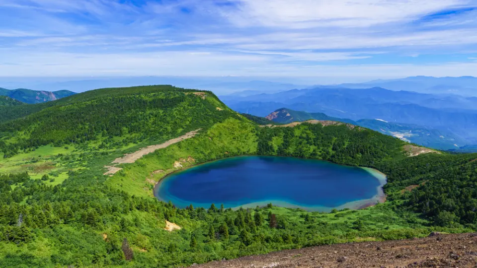 Climb Mt. Issaikyo, a natural wonder of Japan and hiking hotspot