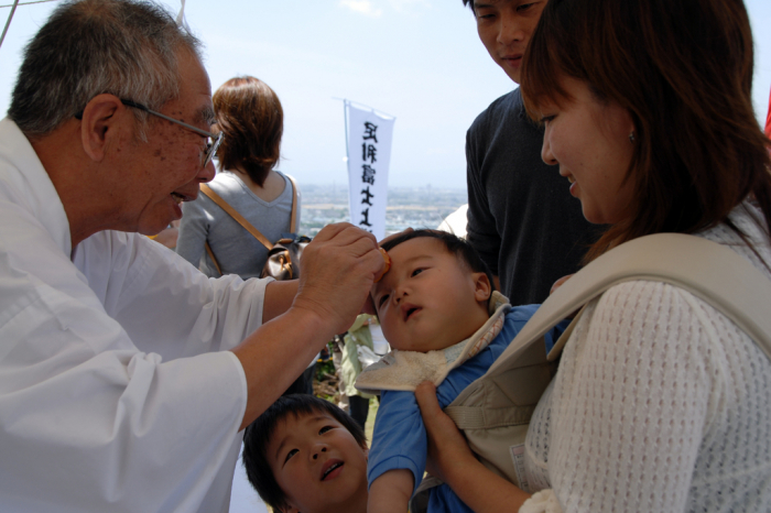 Hatsuyama Festival (Petanko Festival)