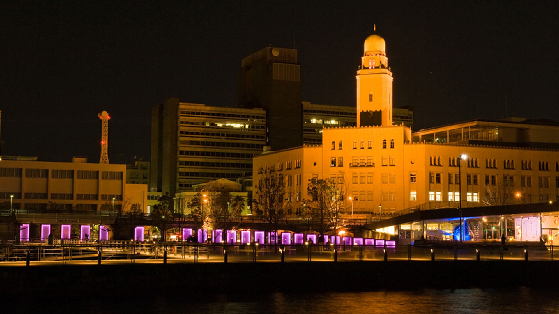 Yokohama Customs (The Queen’s Tower)