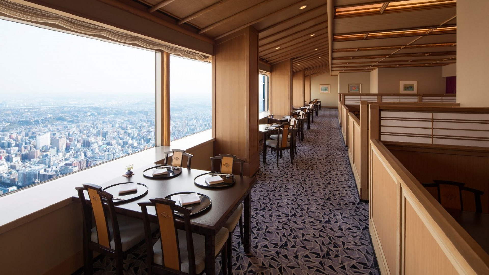Yokohama Royal Park Hotel 68F Japanese dining, “Shikitei”