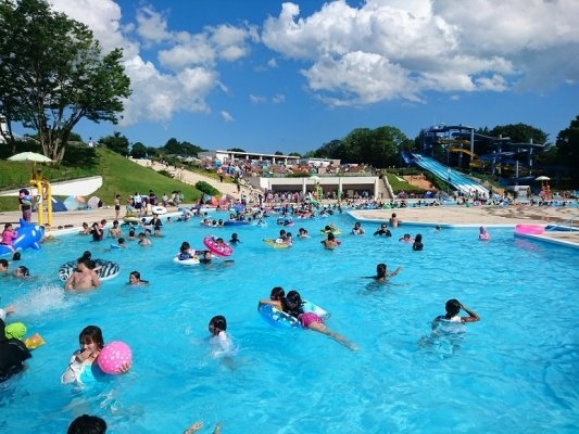 Igashira Park Ichimannin(10,000 people)Pool