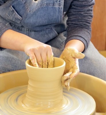 Koisagoyaki Pottery Experience