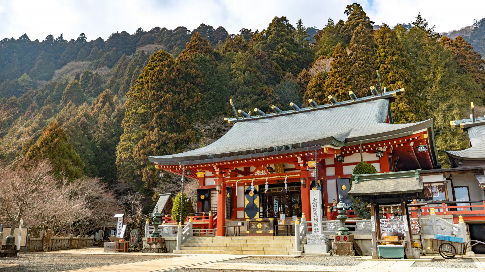 Oyama Afuri Shrine