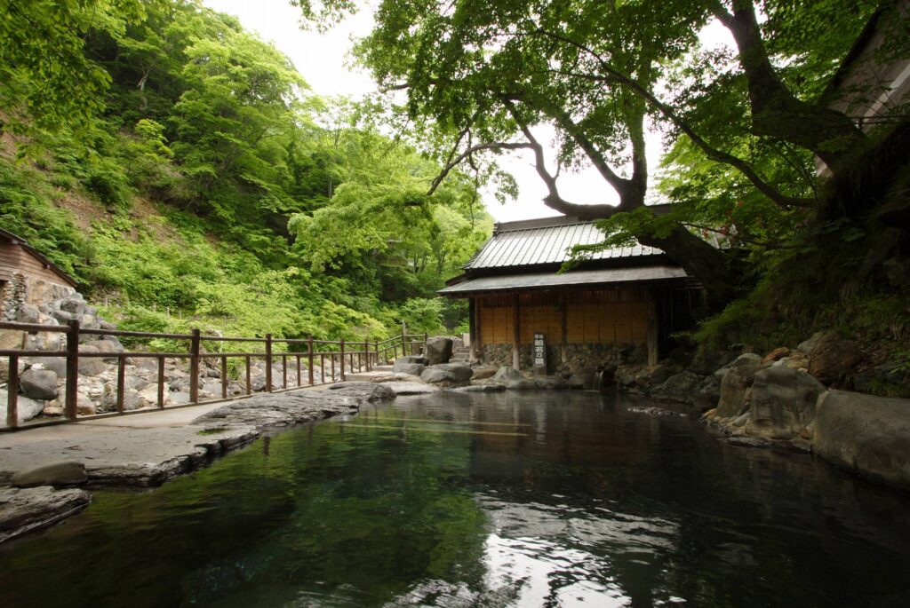 Access to Takaragawa Onsen Ousenkaku