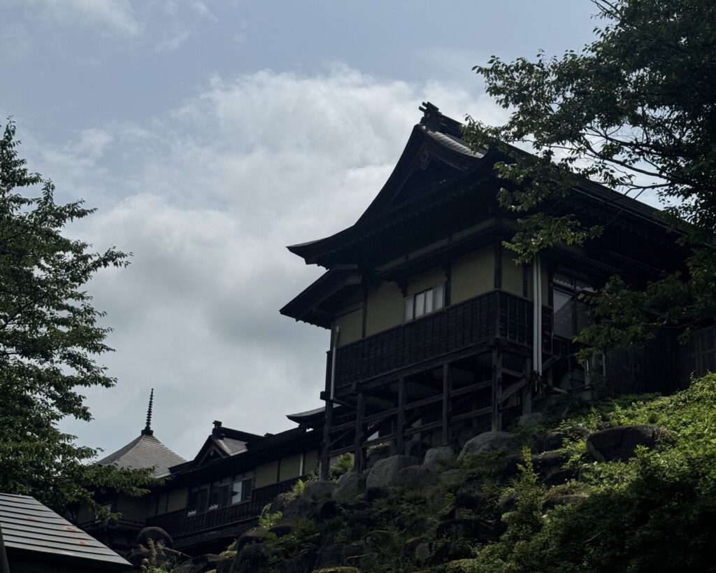 Accommodation and Architecture