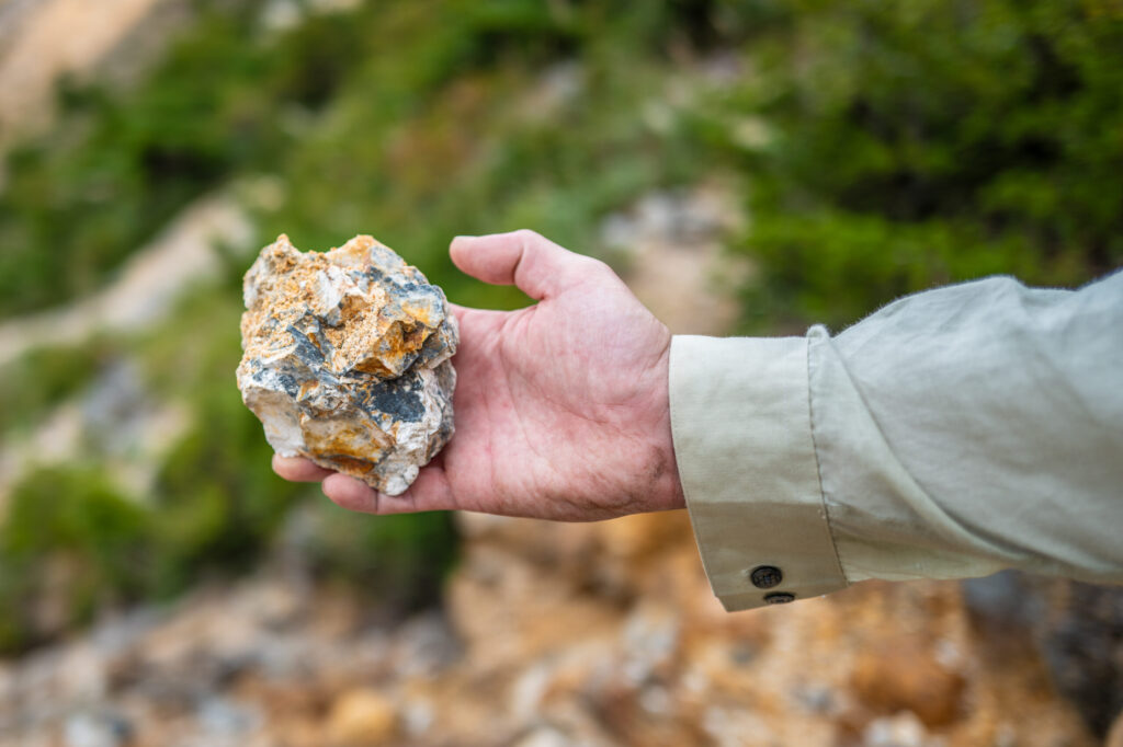 A Customizable Walking Tour