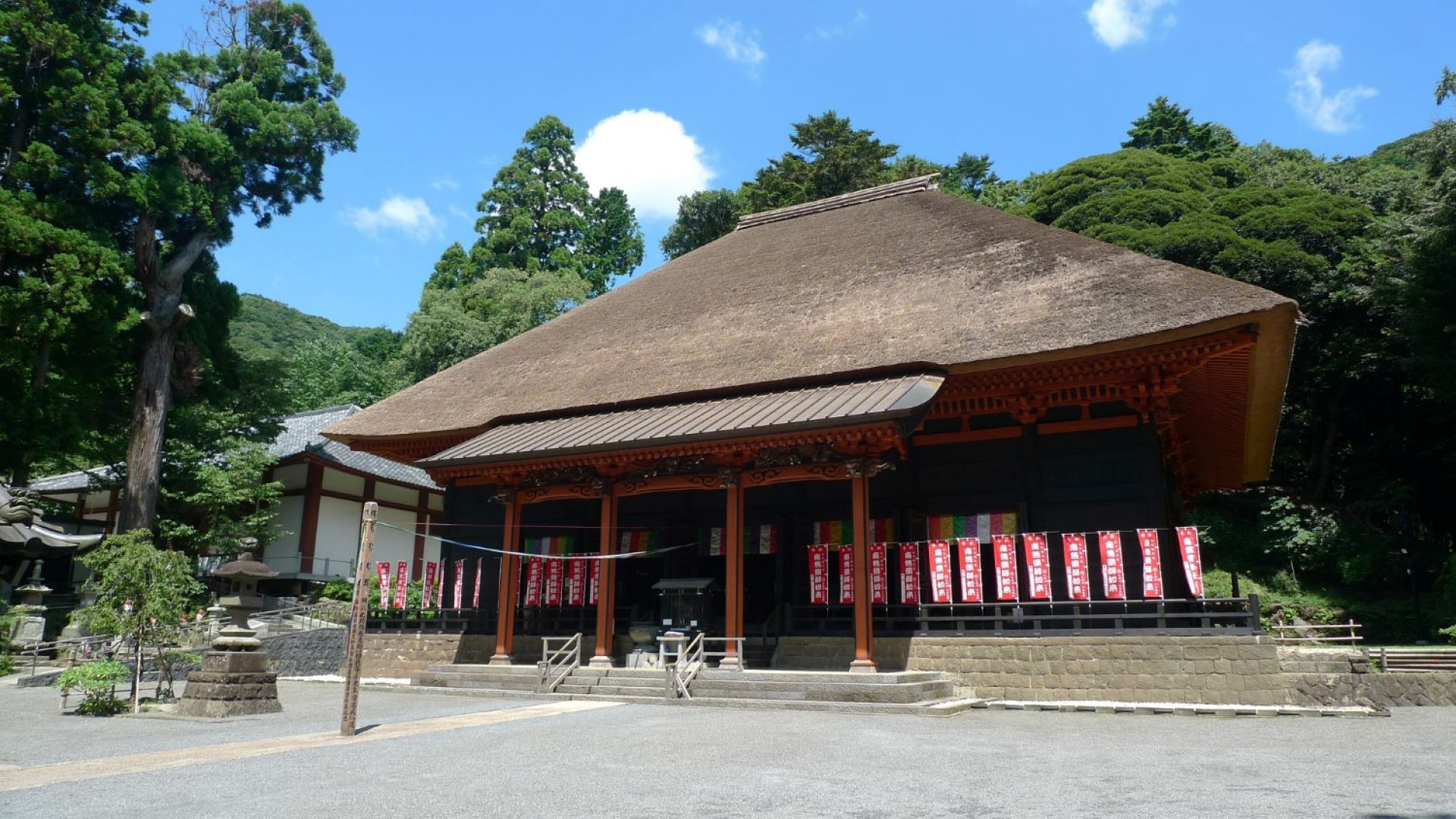 Hinata Yakushi Treasure Hall (Yakushi Nyorai, Japan’s Three Yakushi)