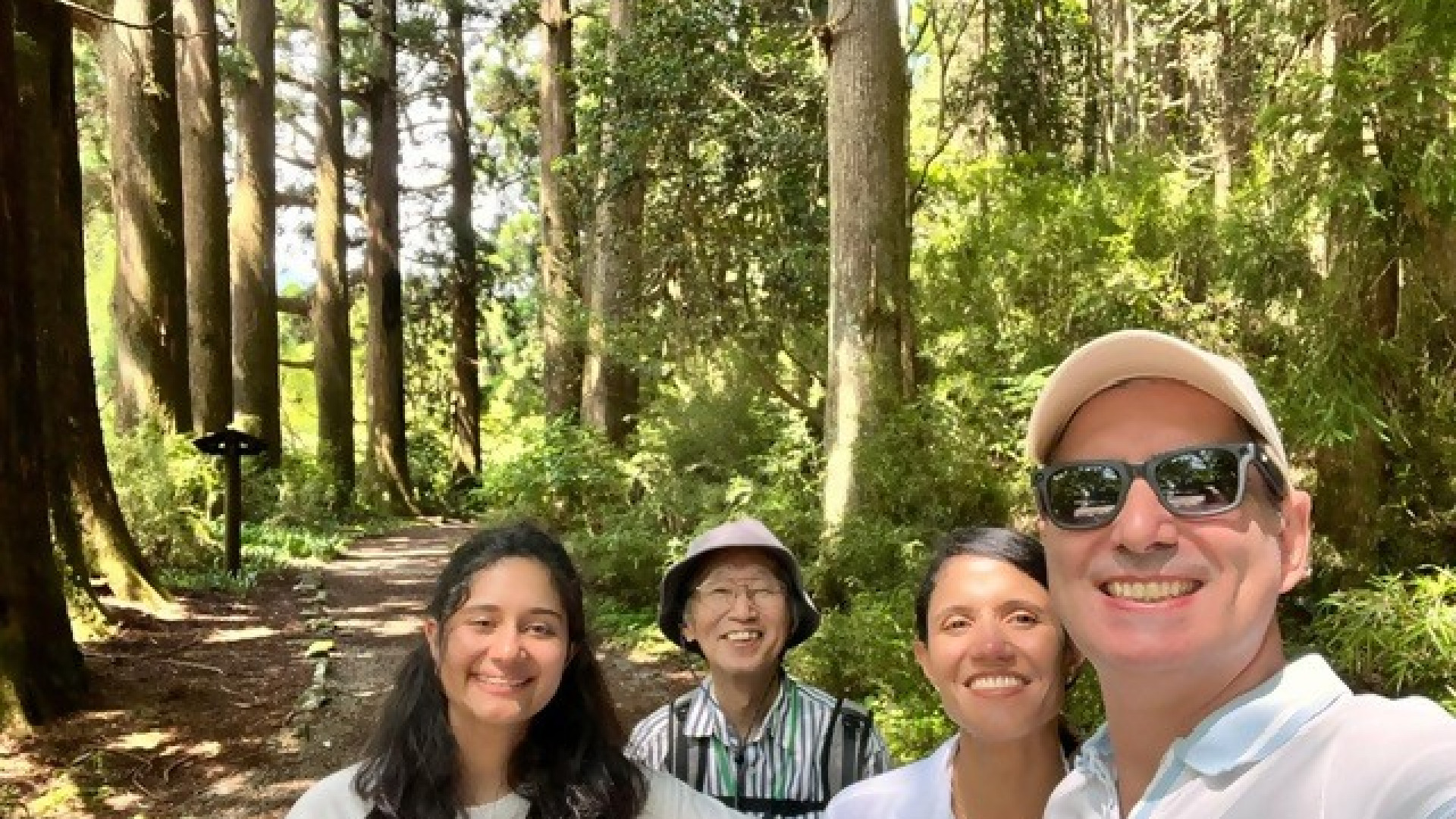 Hakone Circle Route Tour with a Volunteer Guide