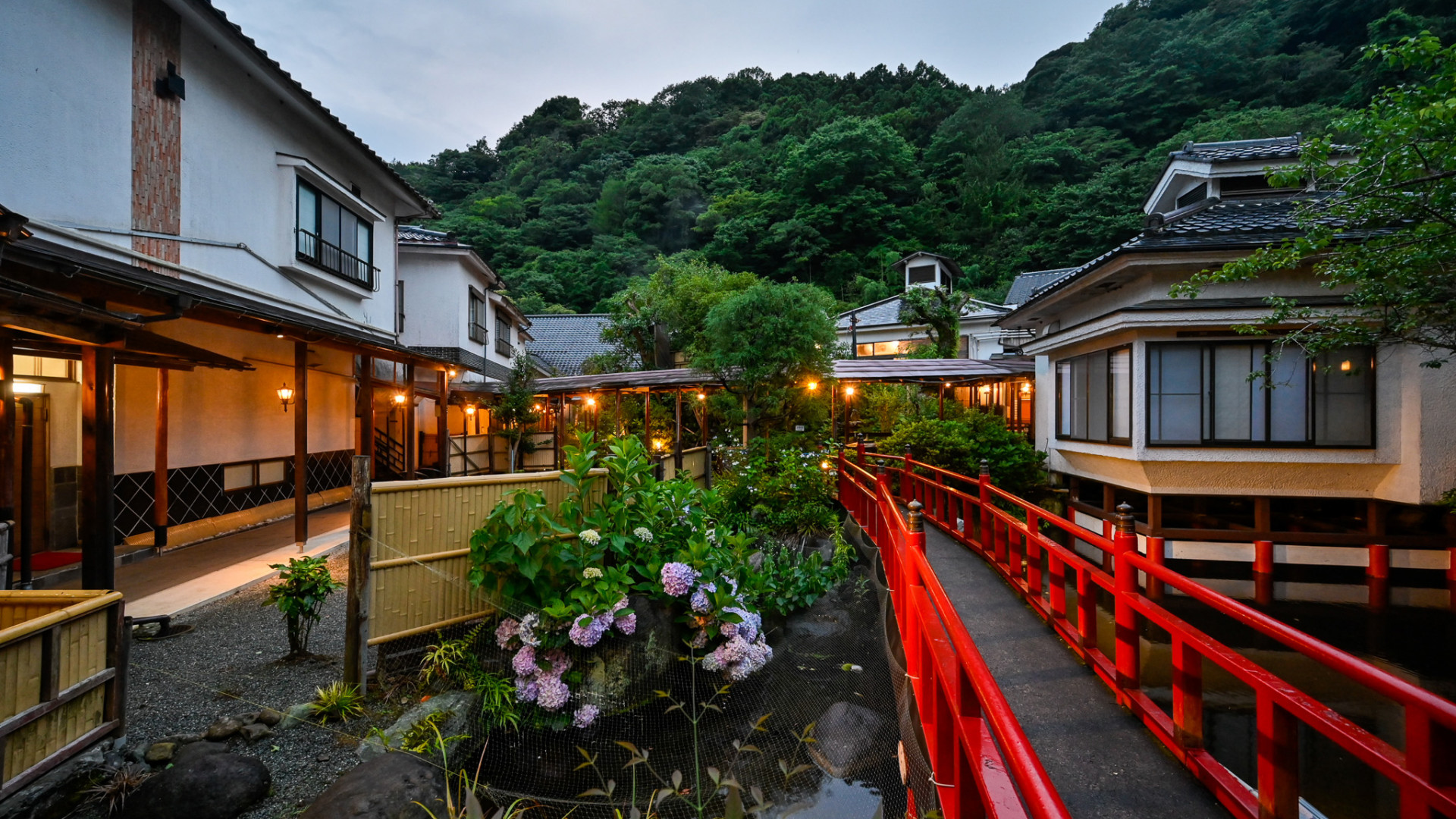 Iiyama Onsen (Hot Spring) Motoyu Ryokan